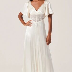 ASTR The Label Aurelia Satin V-Neck Midi Dress